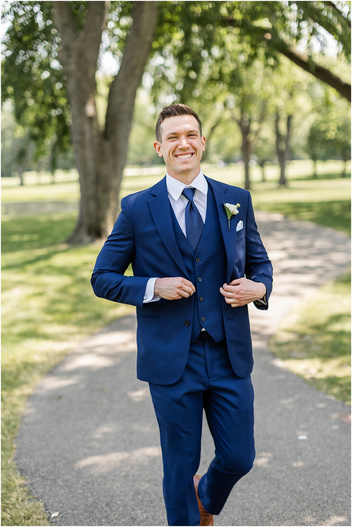 groom portraits on the grounds of River Forest Country Club in Elmhurst, IL