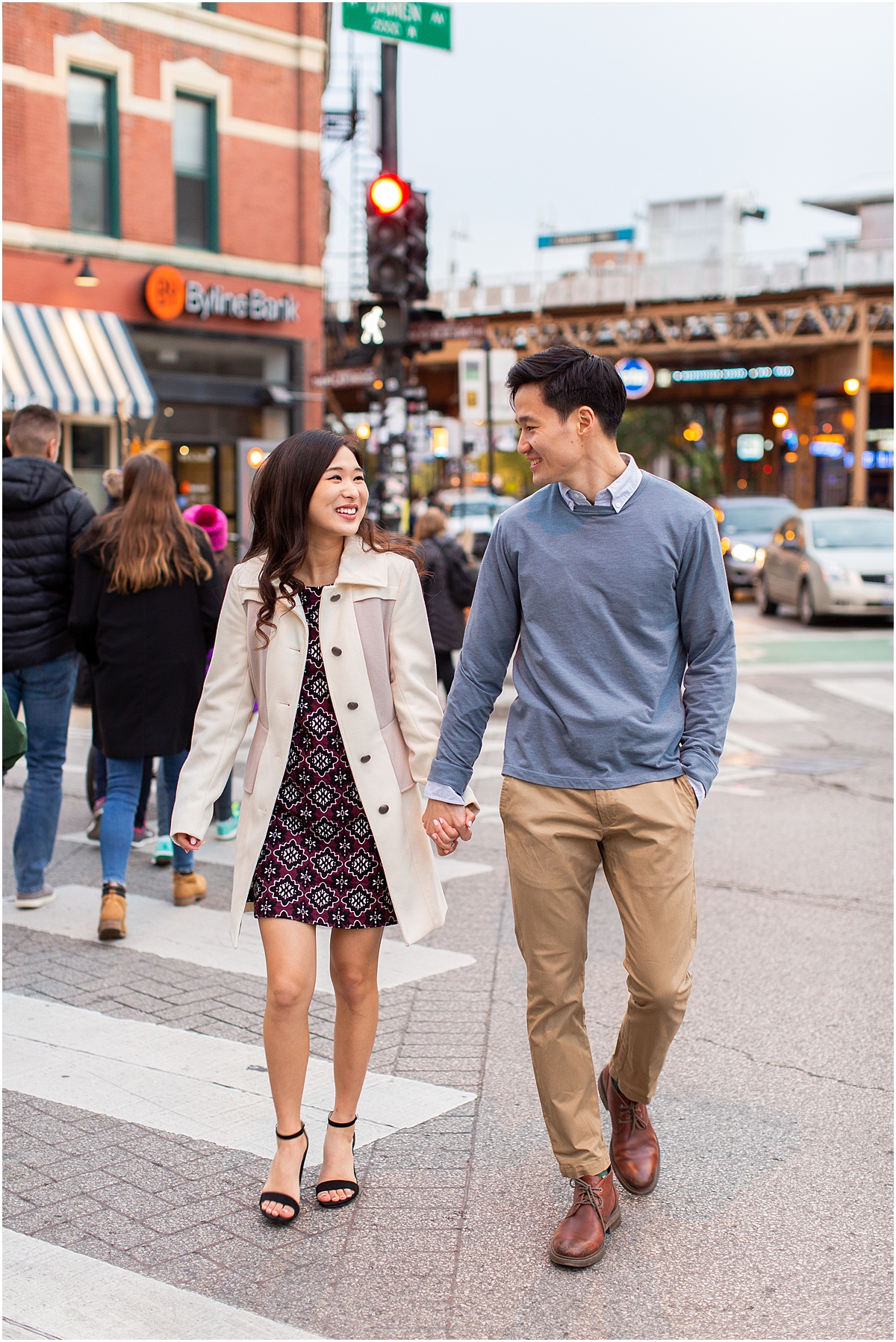 Explore your favorite Chicago Neighborhood during engagement session
