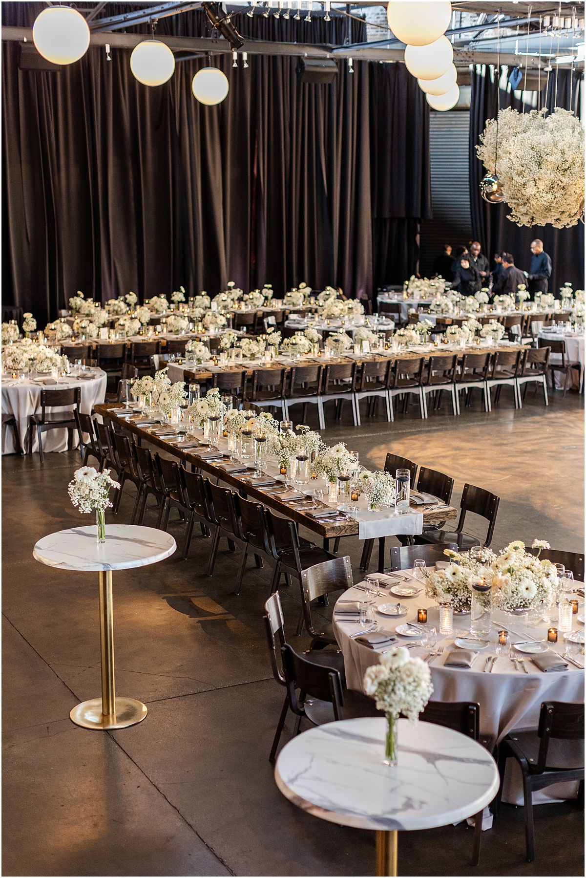 Chic Chicago Wedding Celebration at City Hall Chicago Events