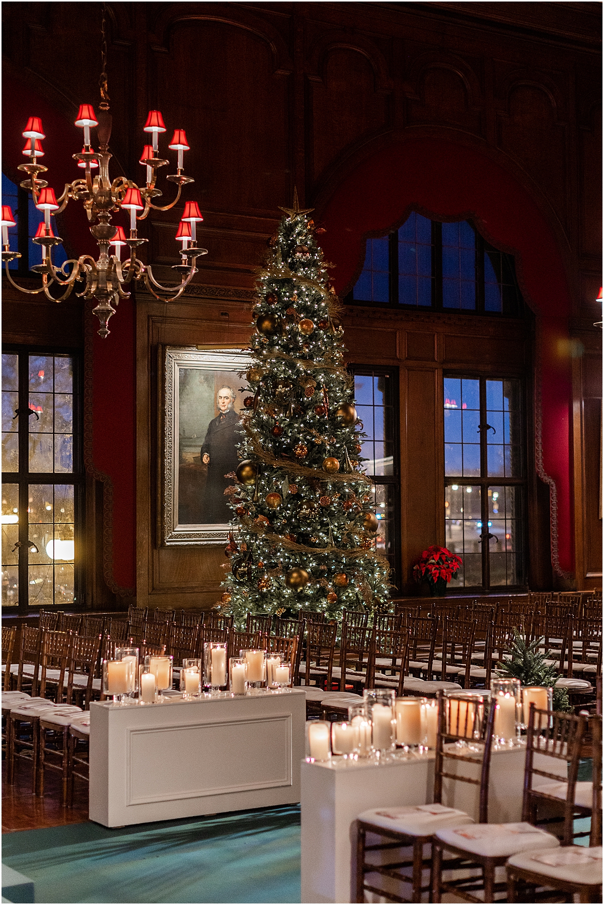 Christmas tree decorates wedding ceremony at The Chicago Club