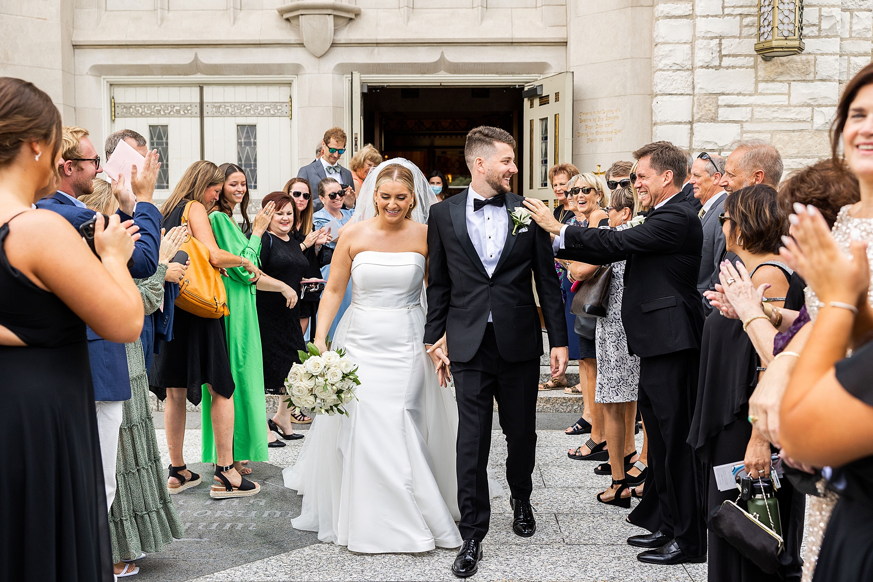 tips and advice for selecting the perfect wedding photographer 