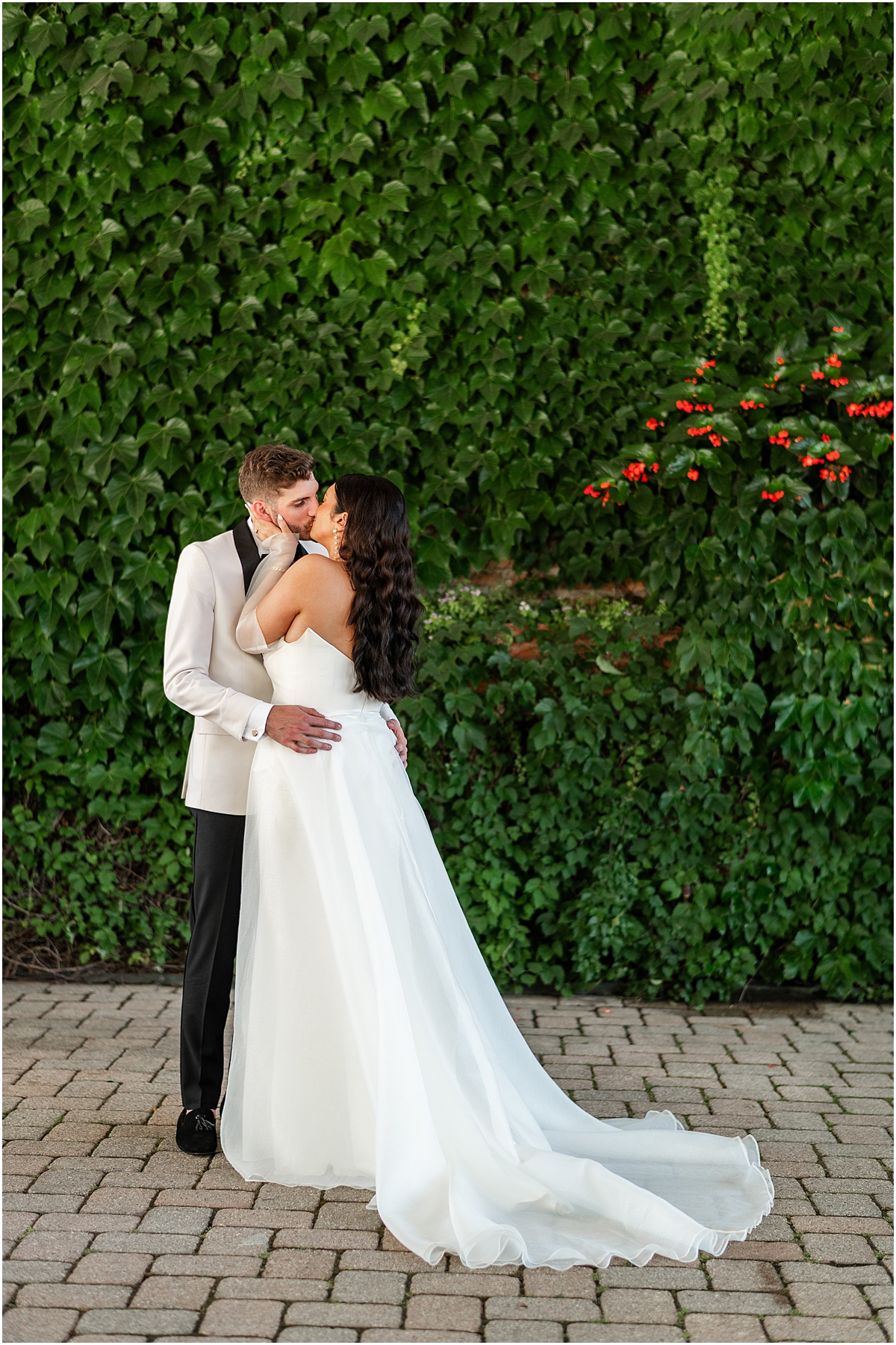 Summer wedding portraits at Galleria Marchetti in Chicago