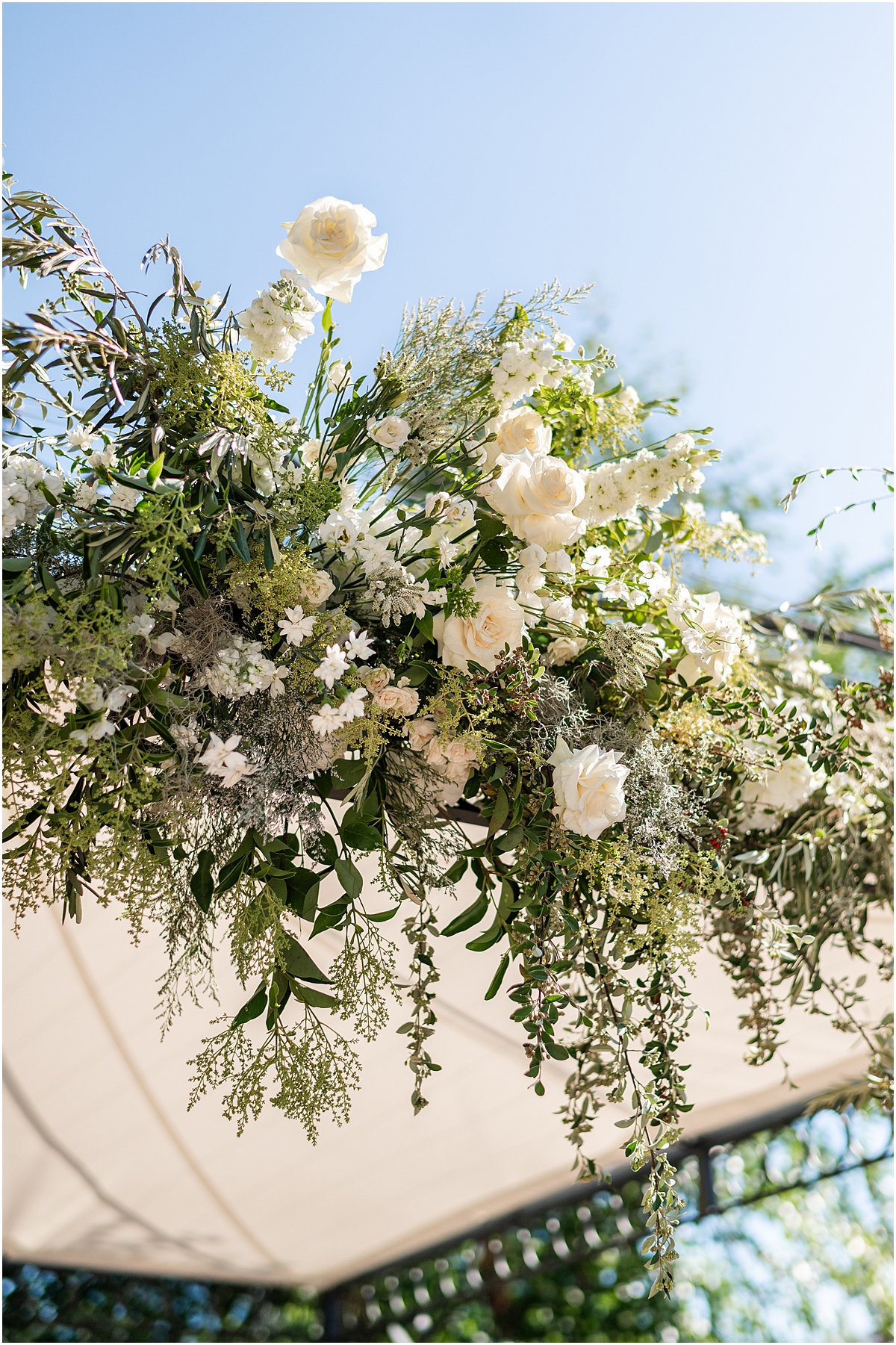 wedding ceremony flowers