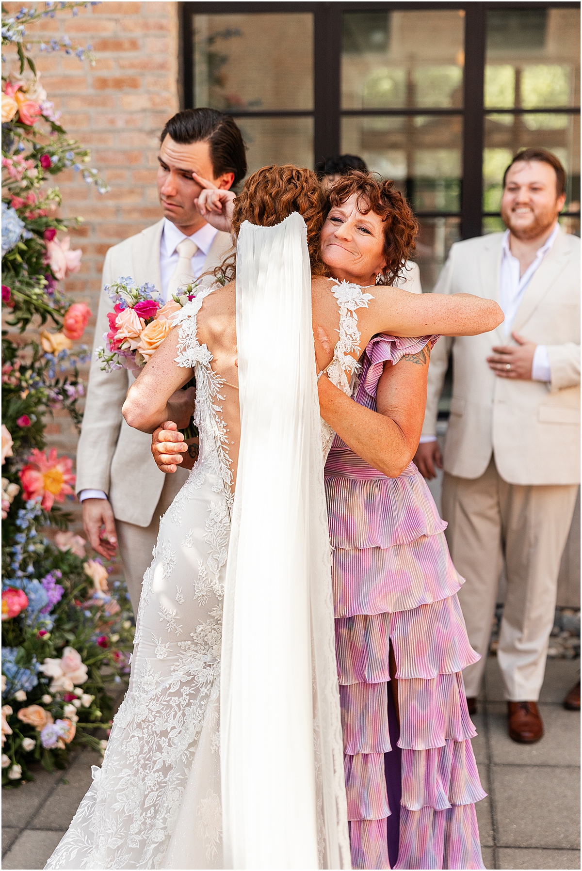 bride hugs mom