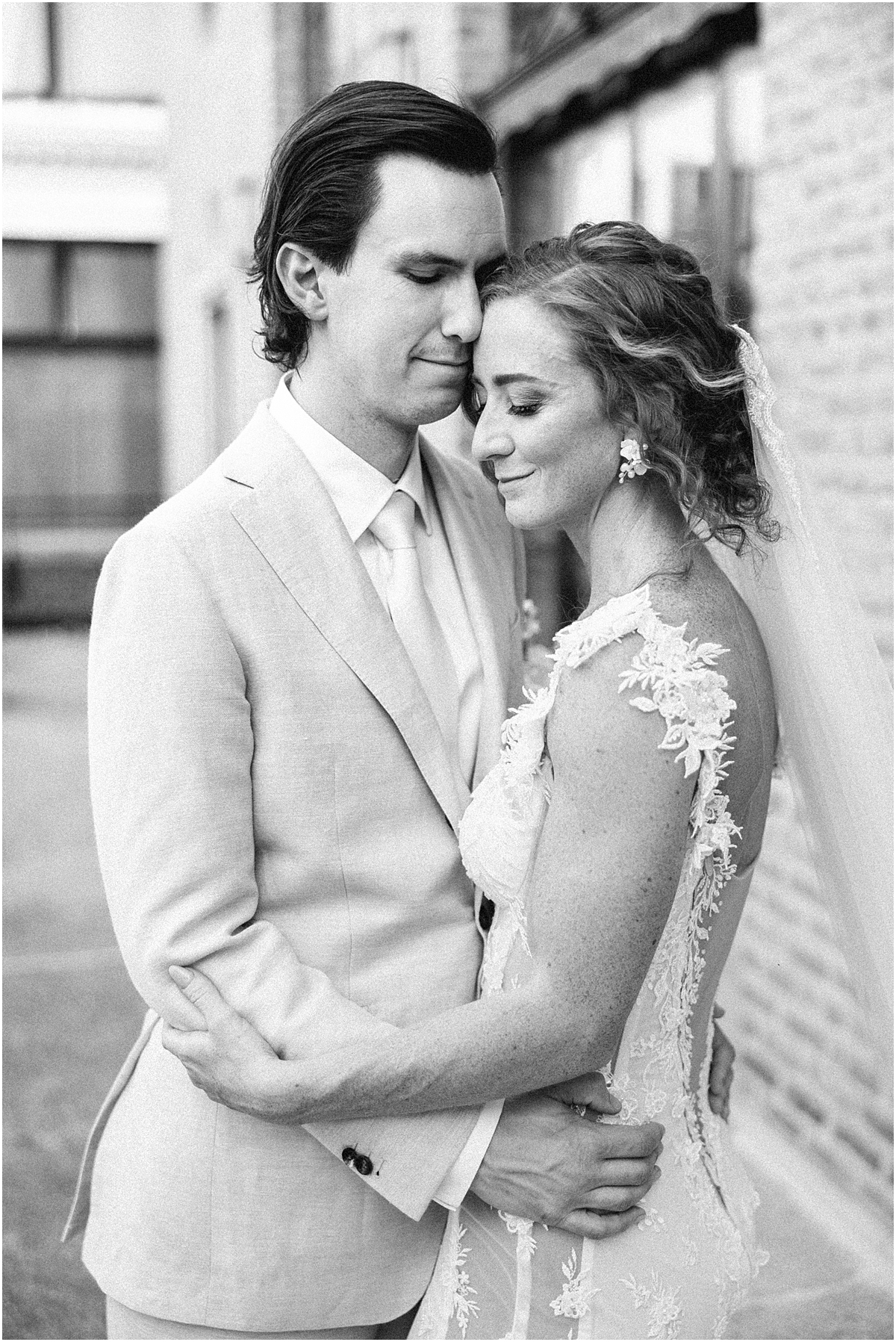 timeless black and white wedding photos