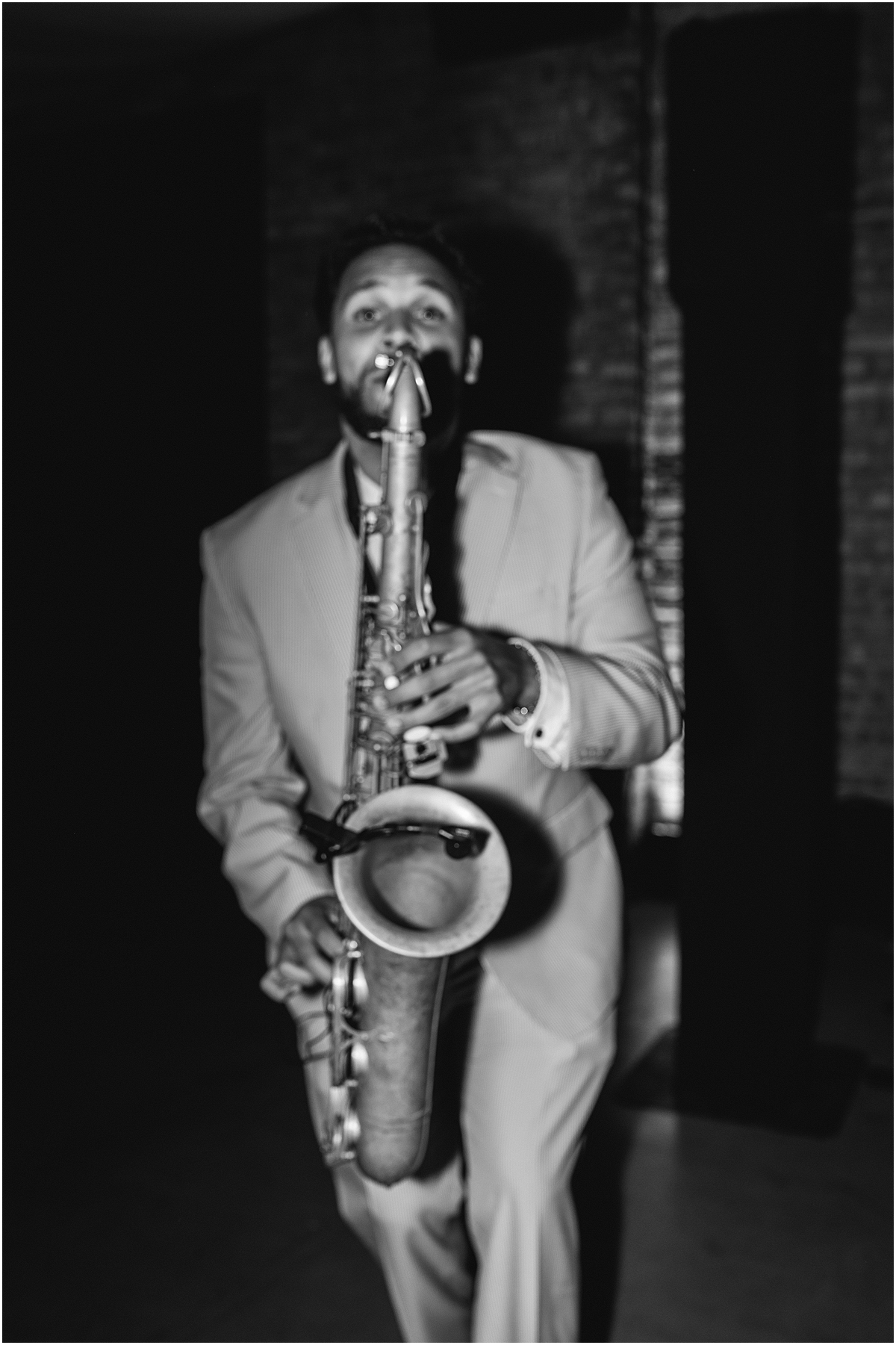 live sax player