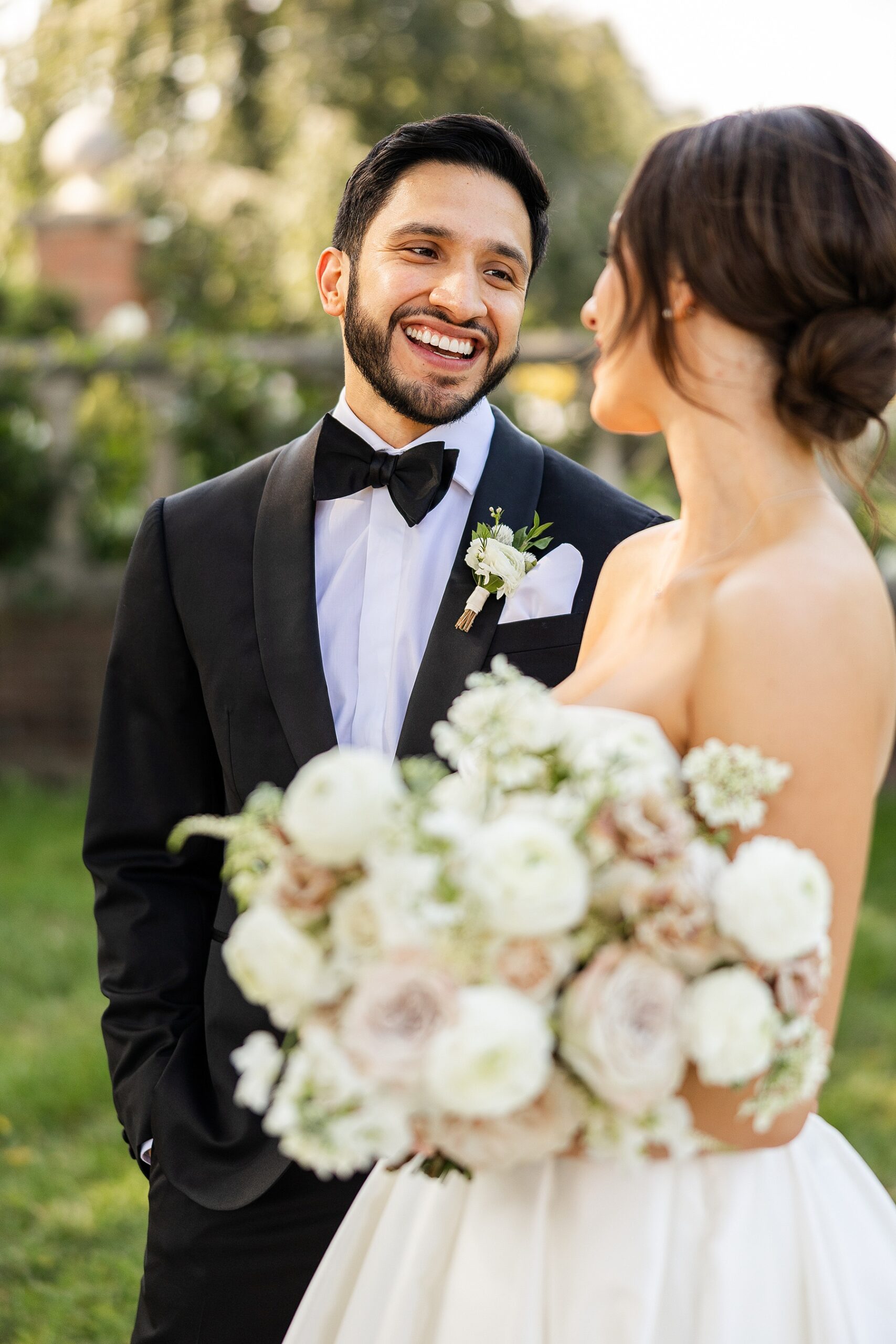 candid bride and groom photos 