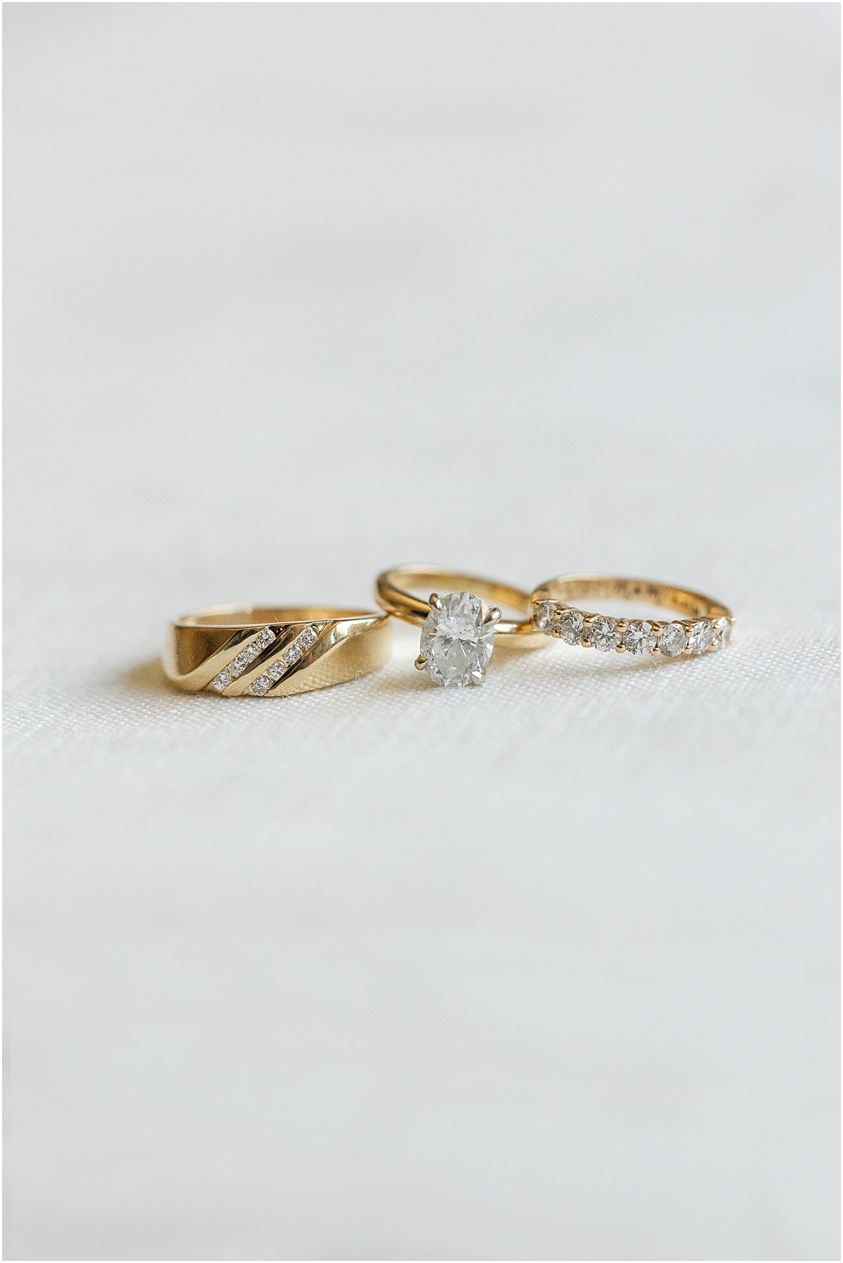 gold wedding rings