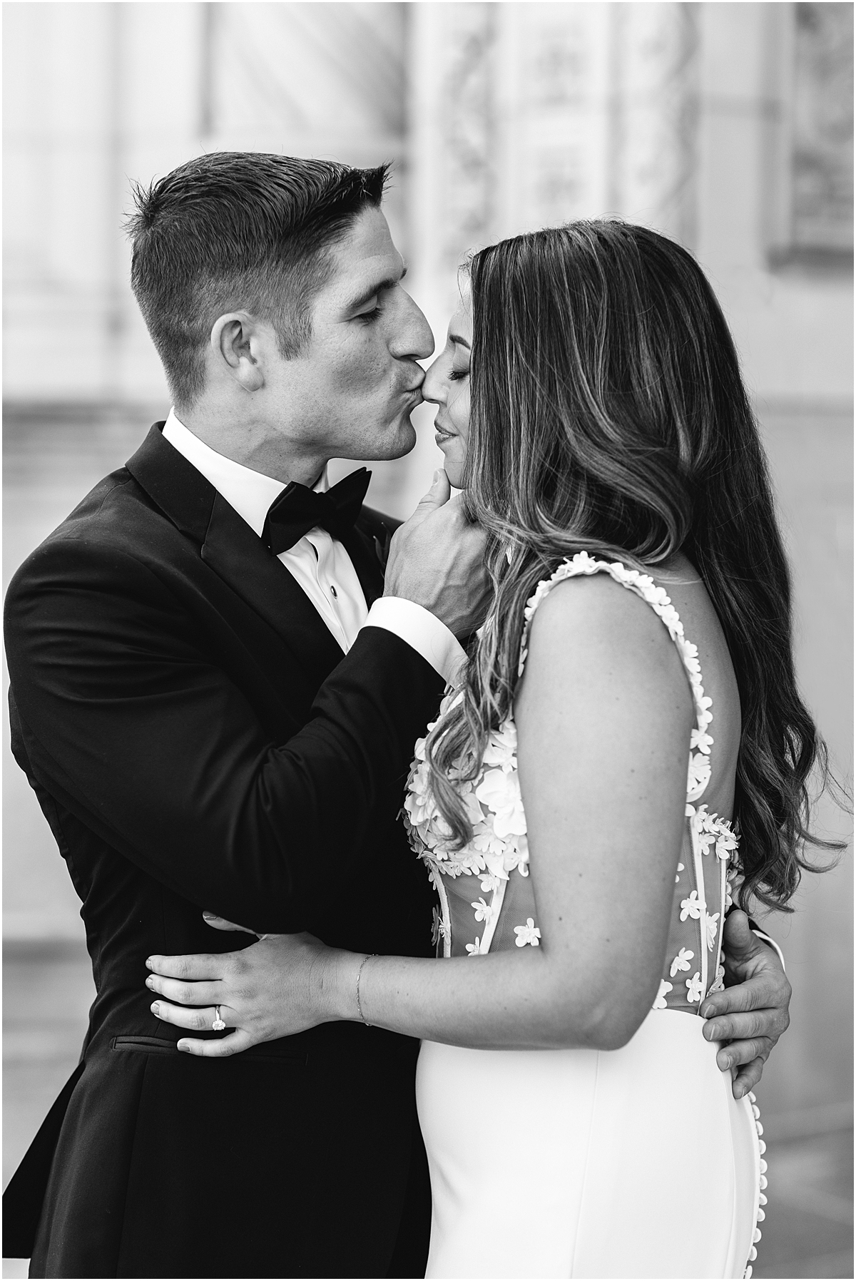 timeless wedding portraits from glamorous Chicago Renaissance Hotel wedding 