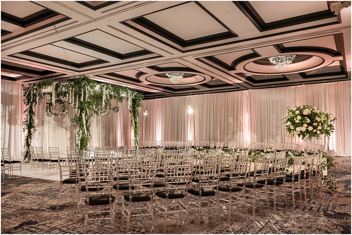glamorous Chicago Renaissance Hotel wedding ceremony 