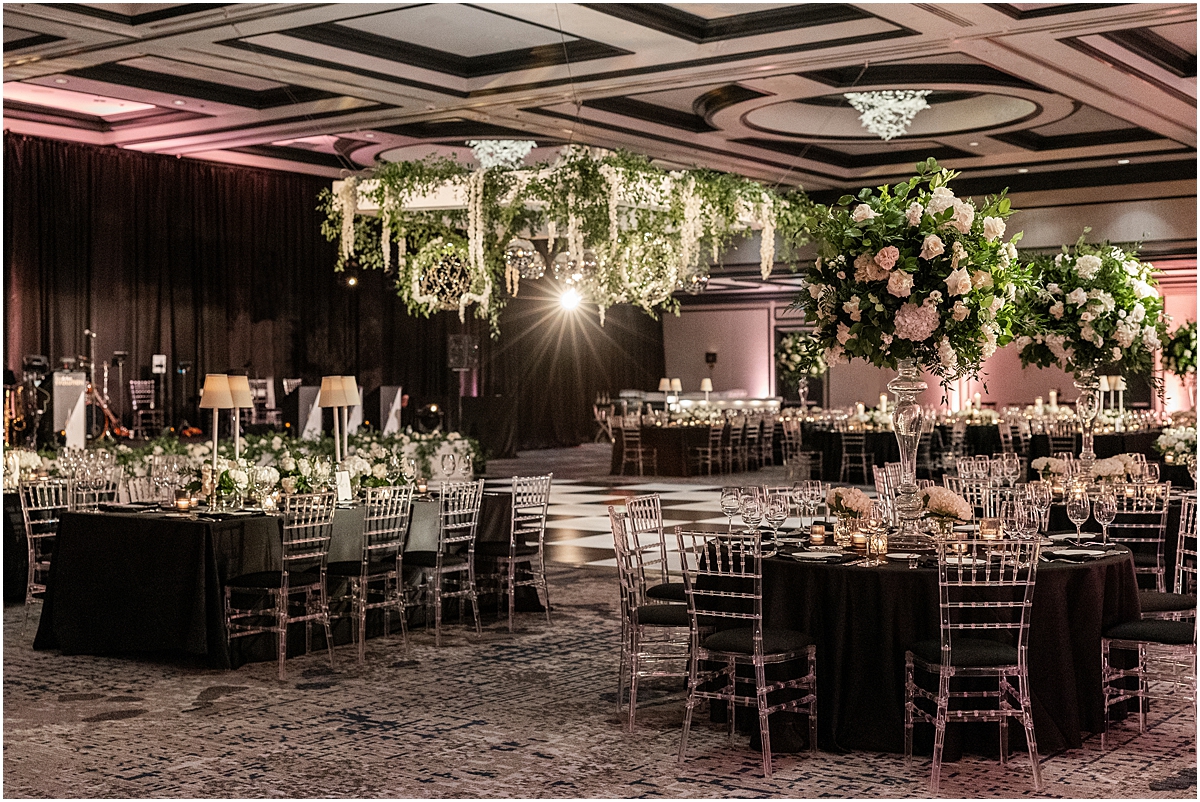 Glamorous wedding reception at Chicago Renaissance Hotel